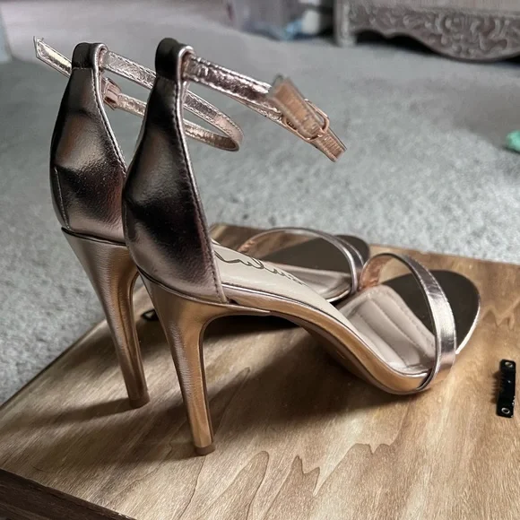Lulu’s Loveliness Rose Gold Ankle Strap Heels - Size 8 - Picture 4 of 9